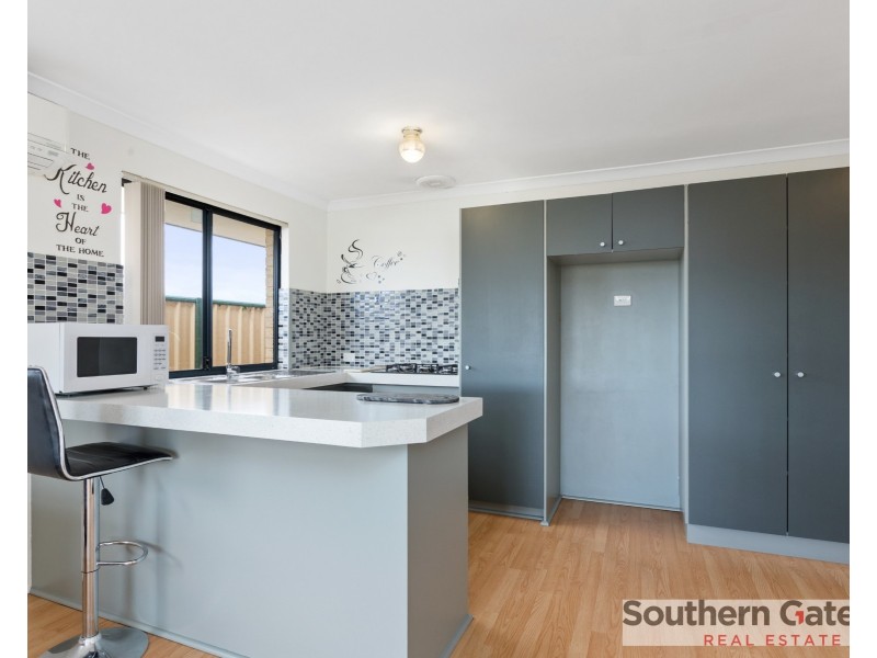 12 Pepperell Crescent, Leda WA 6170