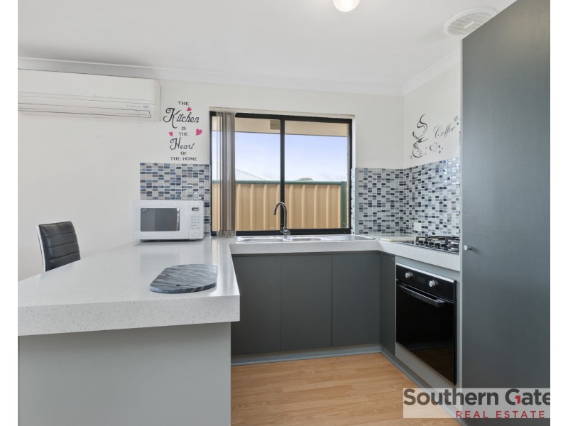 12 Pepperell Crescent, Leda WA 6170