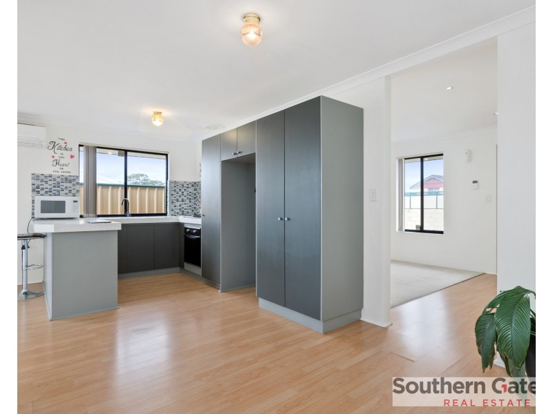 12 Pepperell Crescent, Leda WA 6170