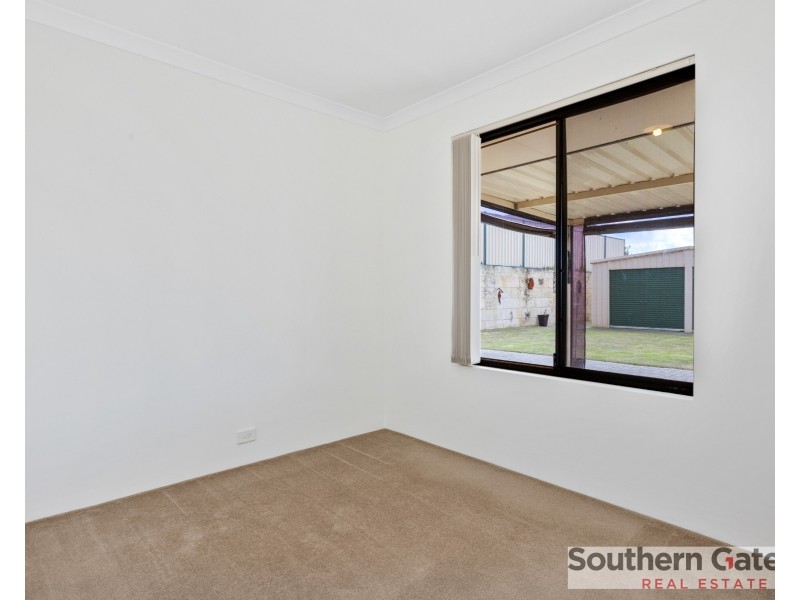 12 Pepperell Crescent, Leda WA 6170