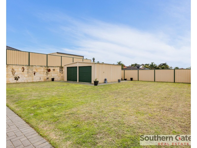 12 Pepperell Crescent, Leda WA 6170