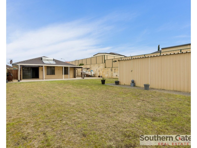 12 Pepperell Crescent, Leda WA 6170