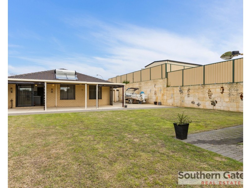 12 Pepperell Crescent, Leda WA 6170