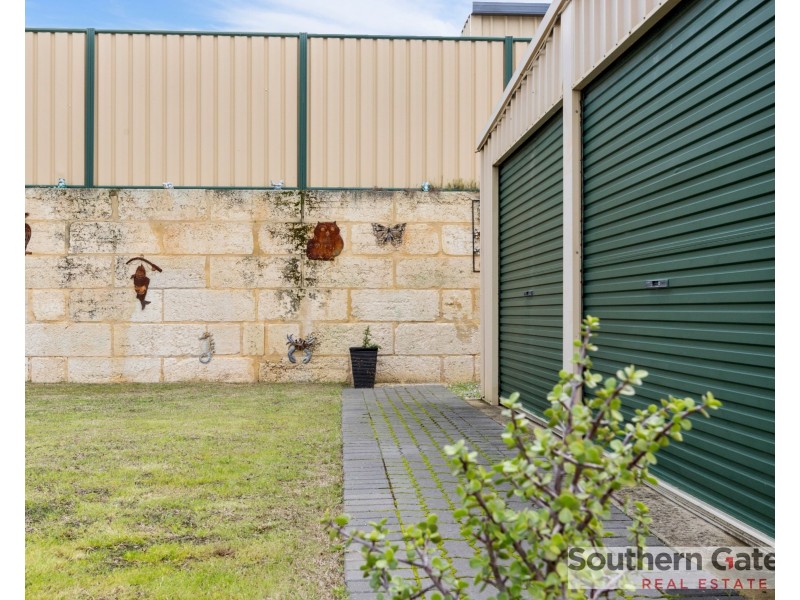 12 Pepperell Crescent, Leda WA 6170