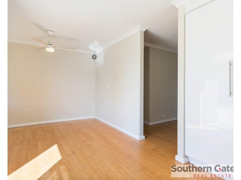 7 Brignell Gardens, Parmelia WA 6167