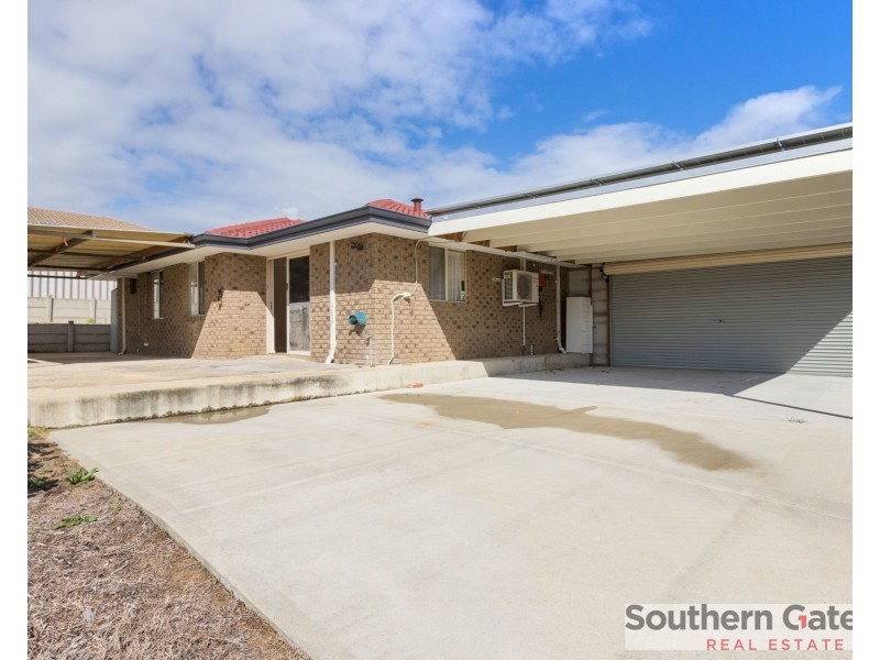 7 Brignell Gardens, Parmelia WA 6167