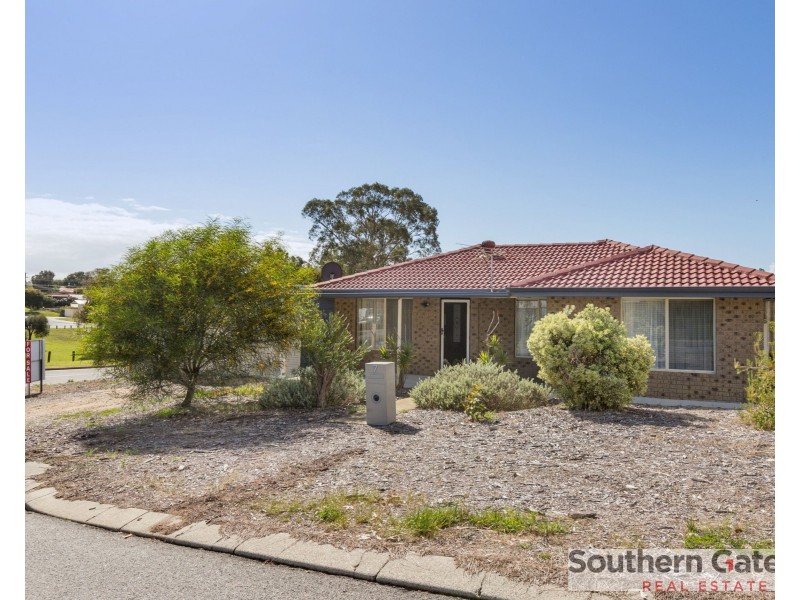 7 Brignell Gardens, Parmelia WA 6167