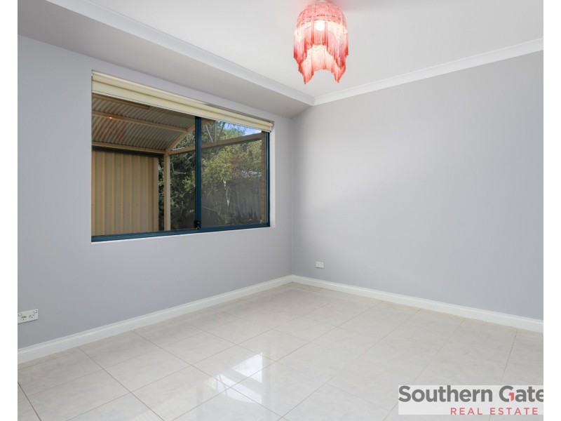 15 Munday Way, Medina WA 6167