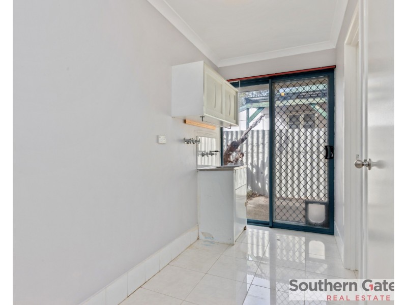 15 Munday Way, Medina WA 6167