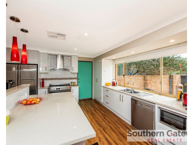 8 Malarkey Road, Byford WA 6122