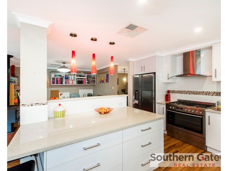 8 Malarkey Road, Byford WA 6122