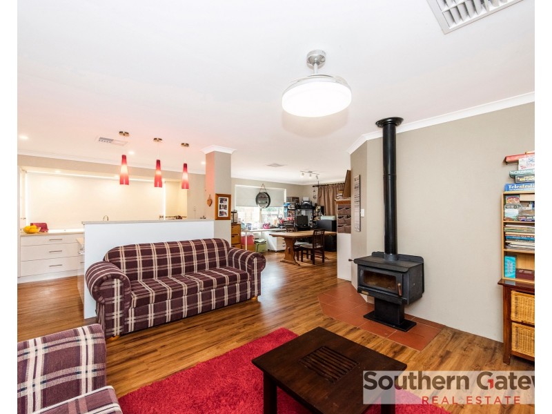 8 Malarkey Road, Byford WA 6122