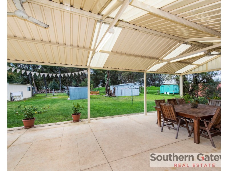 8 Malarkey Road, Byford WA 6122