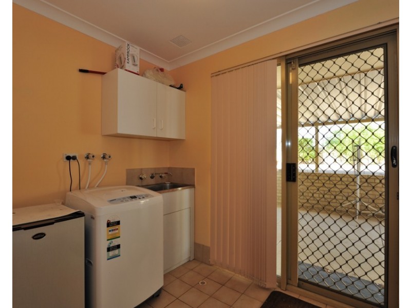 3 Burrows Place, Parmelia WA 6167