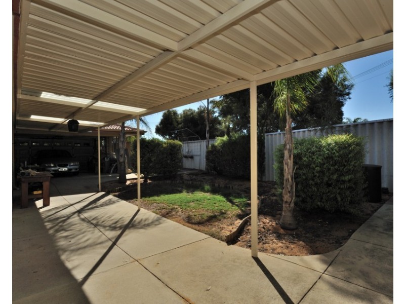 3 Burrows Place, Parmelia WA 6167