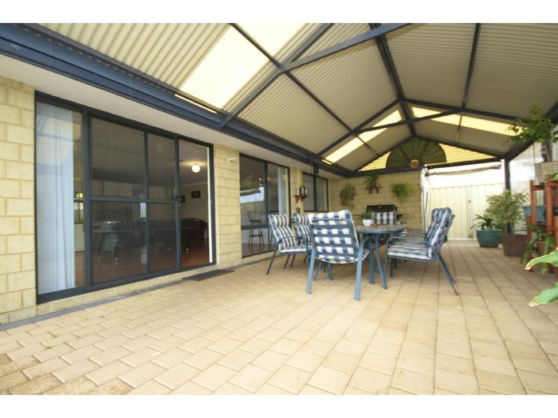 26 Carnegie Parade, Success WA 6164