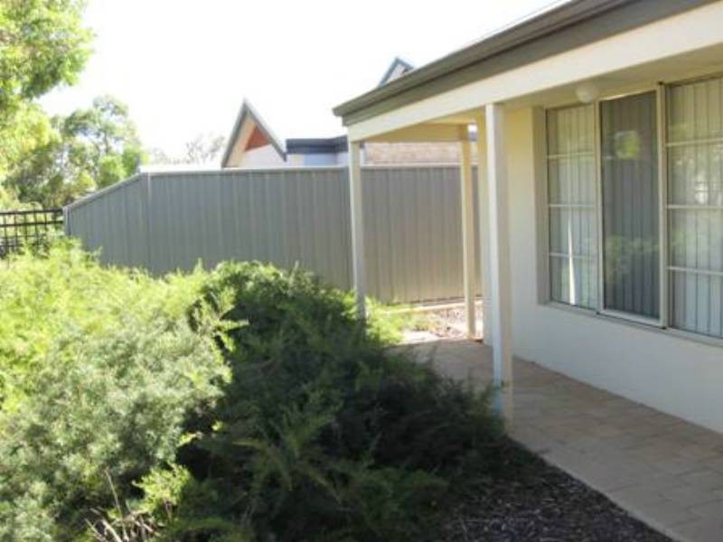 6 Charvil Mews, Wellard WA 6170