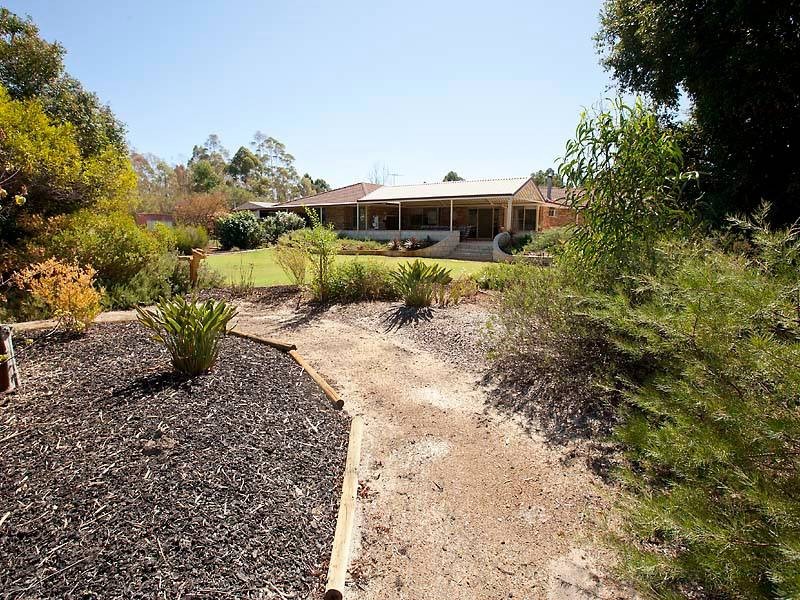 52 Arundel Drive, Wellard WA 6170
