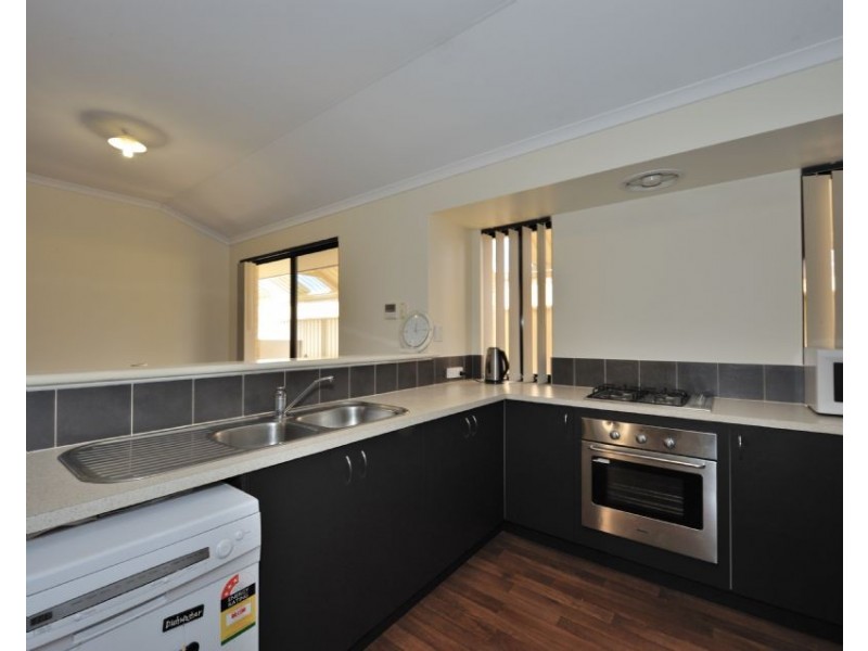 10 Oliver Vista, Bertram WA 6167