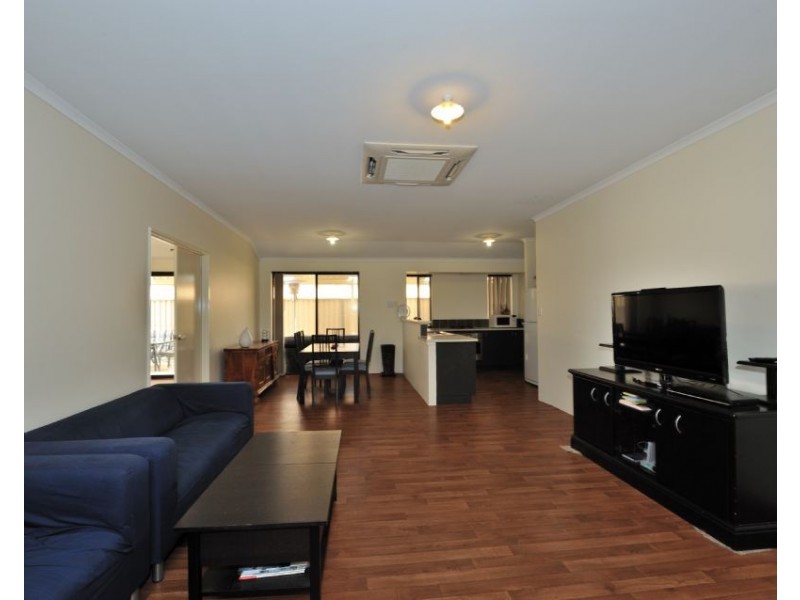 10 Oliver Vista, Bertram WA 6167