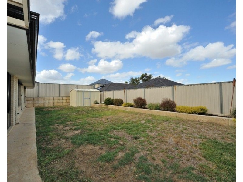 10 Oliver Vista, Bertram WA 6167