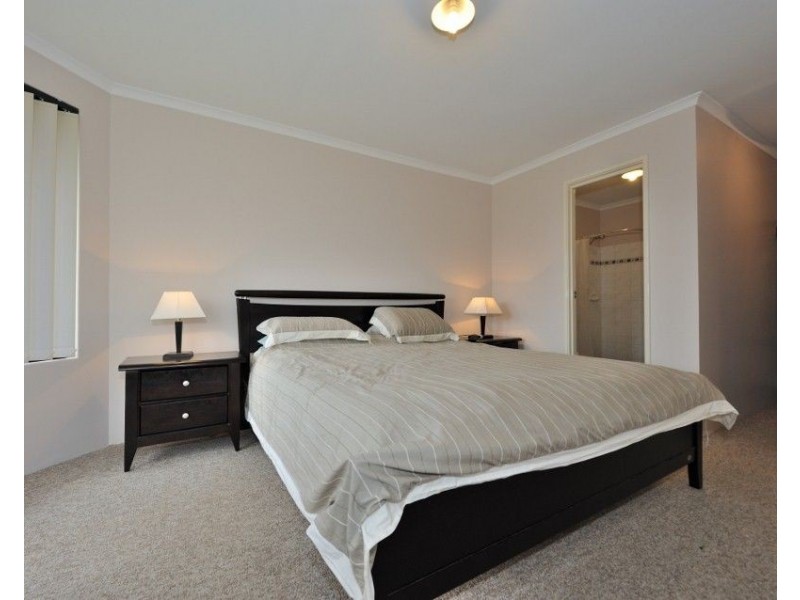 10 Oliver Vista, Bertram WA 6167