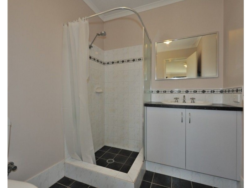 10 Oliver Vista, Bertram WA 6167