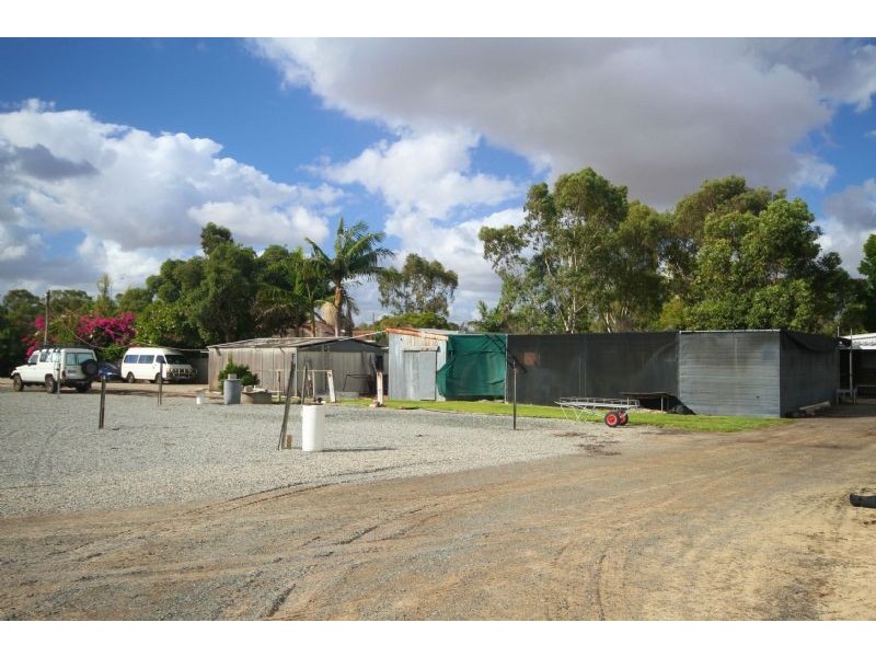 874  Armadale Road, Forrestdale WA 6112