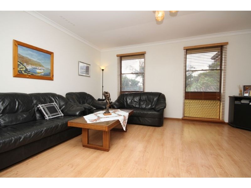 874  Armadale Road, Forrestdale WA 6112