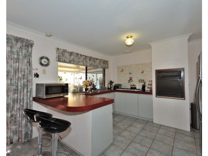 5 Eliot Close, Parmelia WA 6167