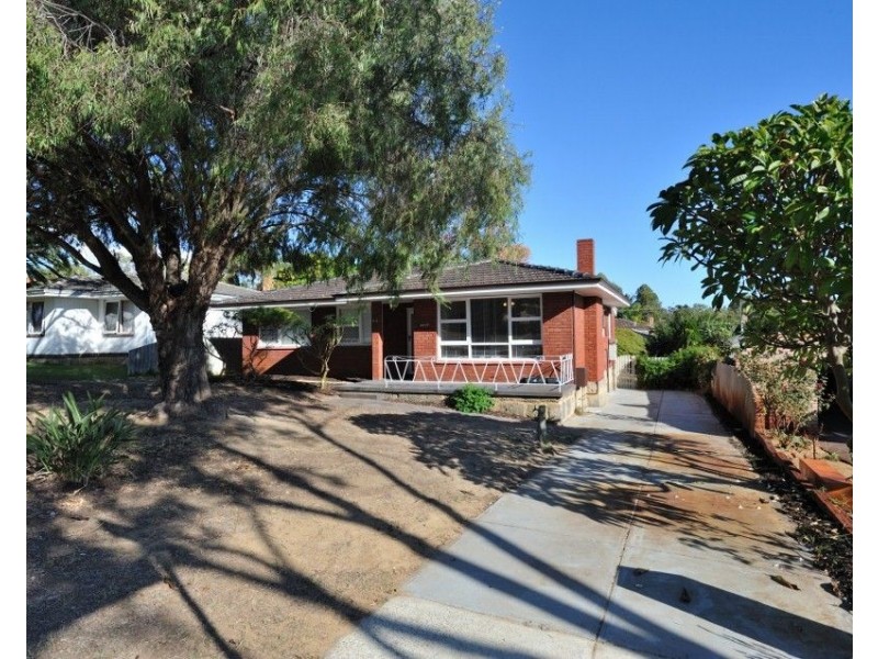 60 Christmas Avenue, Orelia WA 6167