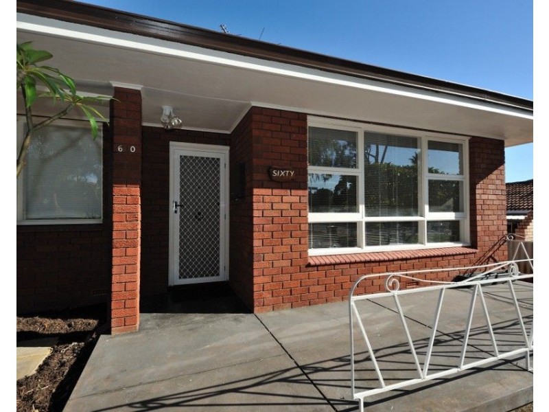 60 Christmas Avenue, Orelia WA 6167