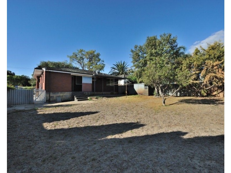 60 Christmas Avenue, Orelia WA 6167