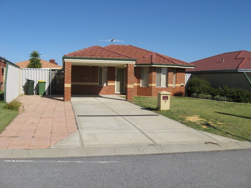 9 Warrior Pass, Bertram WA 6167