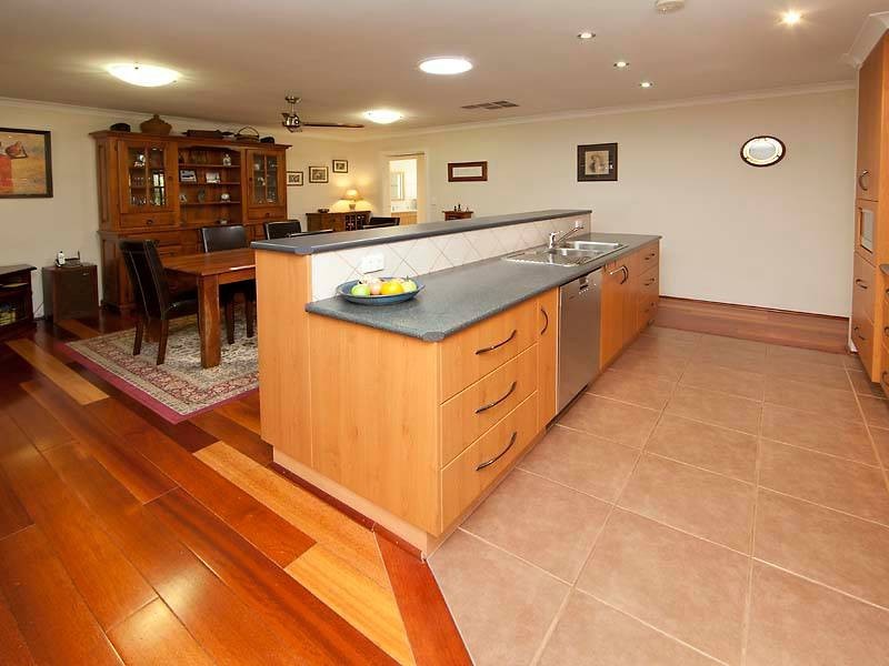 43 Silversmith Street, Wellard WA 6170