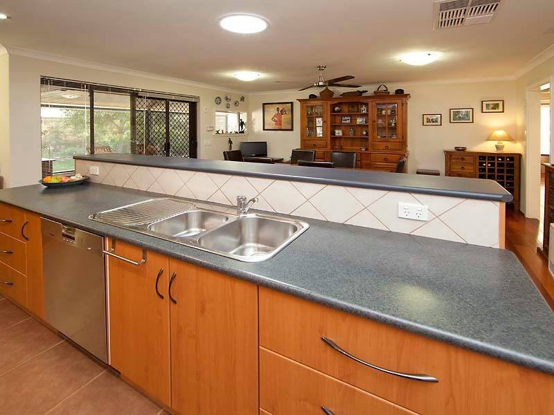 43 Silversmith Street, Wellard WA 6170