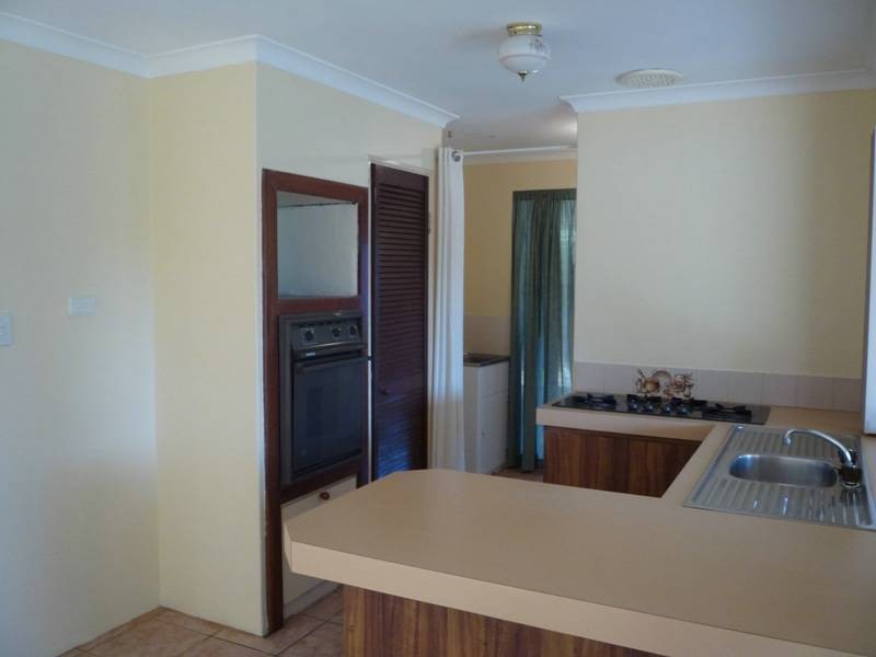 25 Sayer Crescent, Gosnells WA 6110