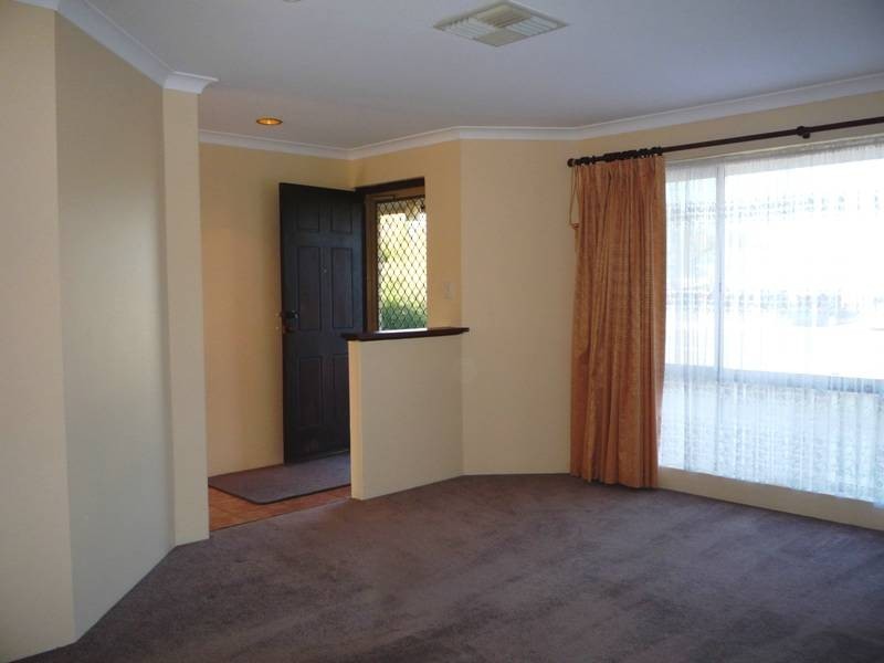 25 Sayer Crescent, Gosnells WA 6110