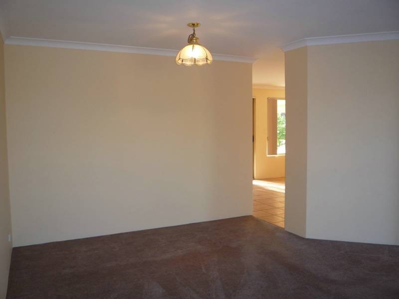 25 Sayer Crescent, Gosnells WA 6110