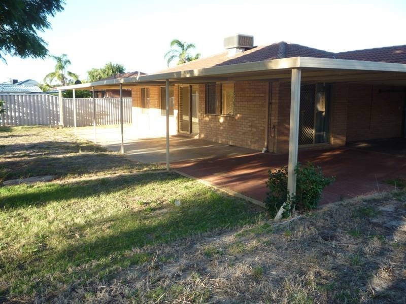 25 Sayer Crescent, Gosnells WA 6110