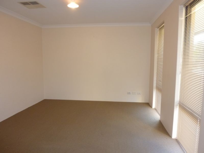 2 Oatlands Vista, Wellard WA 6170