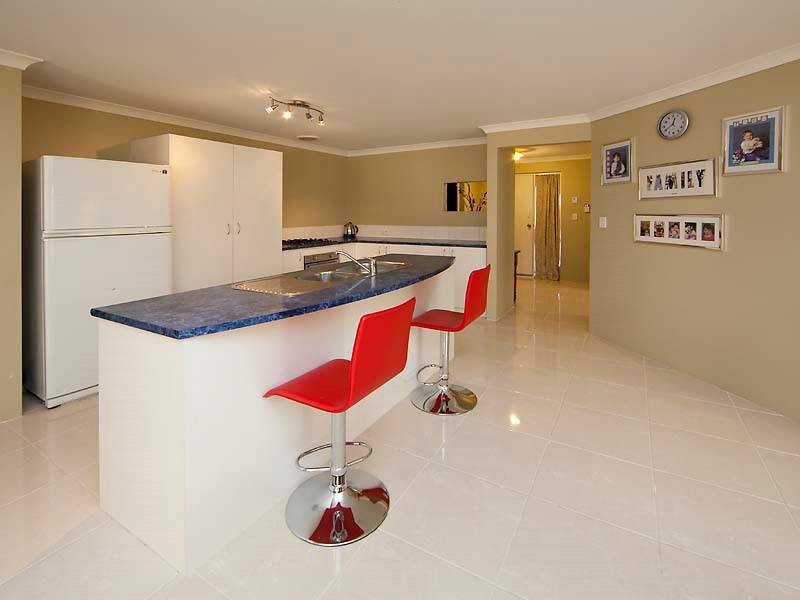11 Spelthorne Way, Wellard WA 6170