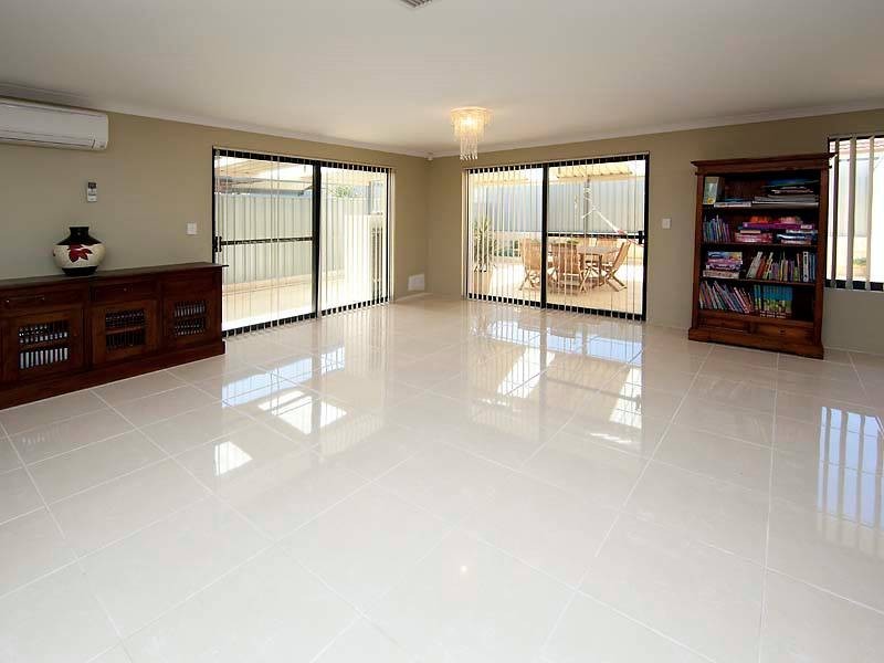 11 Spelthorne Way, Wellard WA 6170