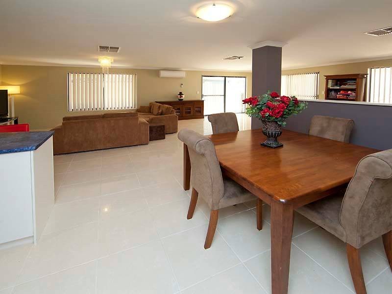 11 Spelthorne Way, Wellard WA 6170