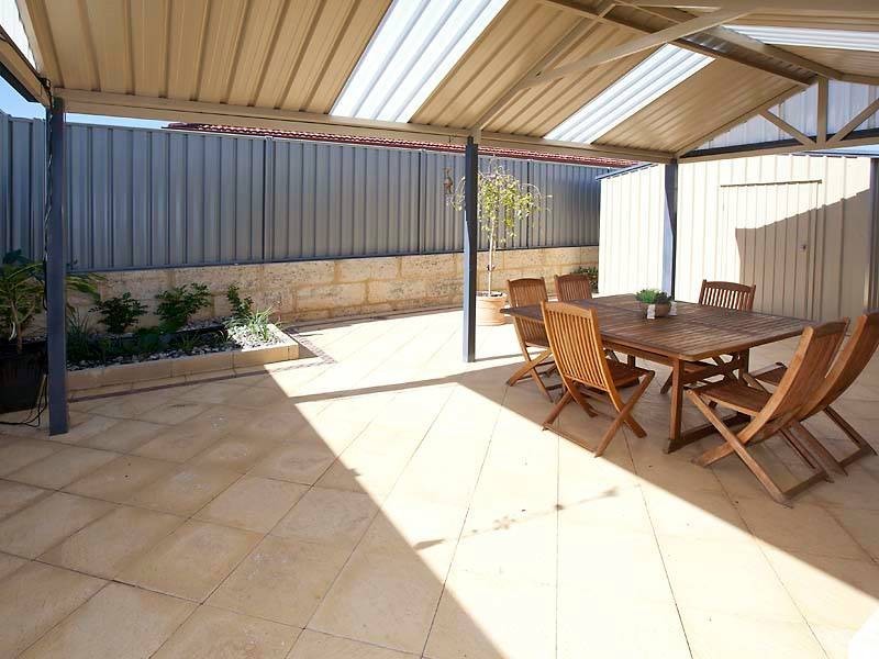 11 Spelthorne Way, Wellard WA 6170