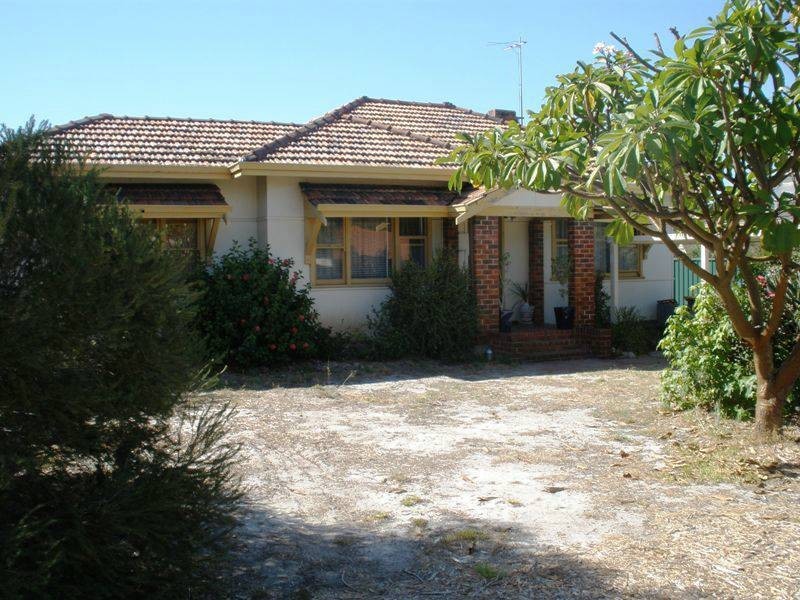 28 Latham Street, Alfred Cove WA 6154