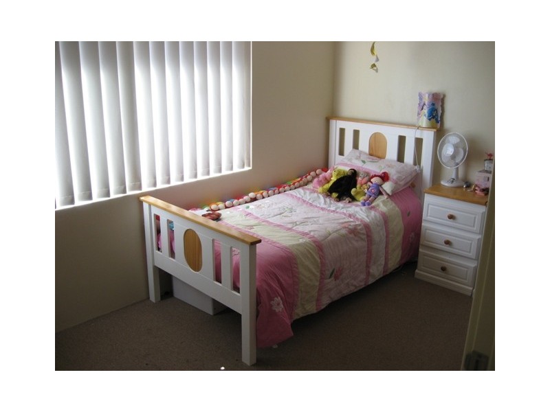 27  Surbiton Approach, Wellard WA 6170