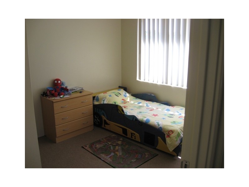 27  Surbiton Approach, Wellard WA 6170