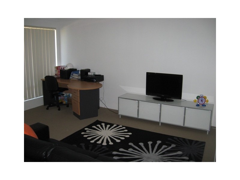 27  Surbiton Approach, Wellard WA 6170