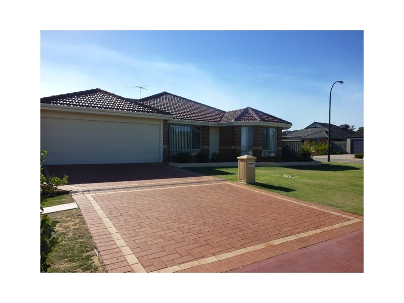 27  Surbiton Approach, Wellard WA 6170